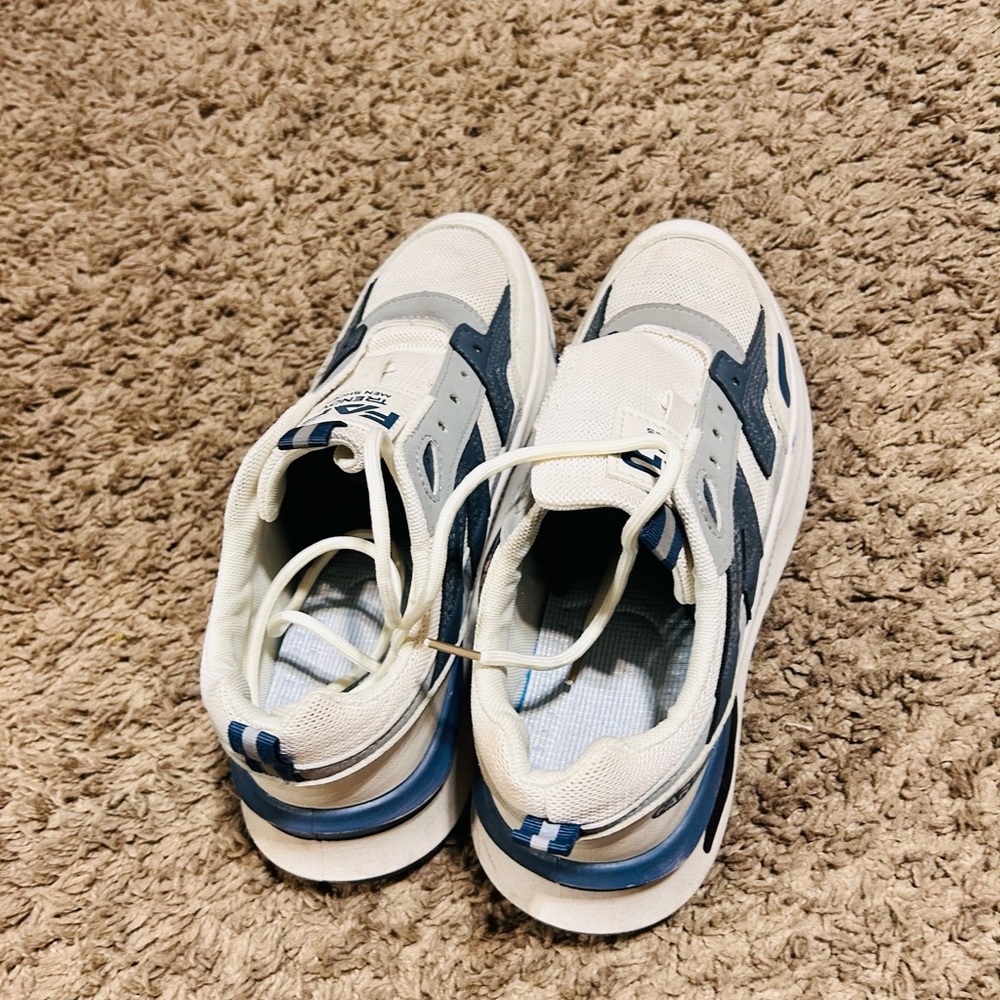 Far trendy men shoes